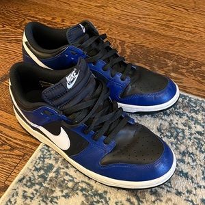 Blue / black Nike dunk lows 11.5
